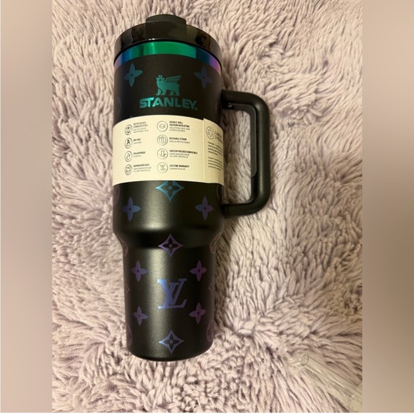 Stanley Black/ Gold/ colored Patterned Quencher Tumbler with Handle 40oz w/straw - Picture 6 of 7